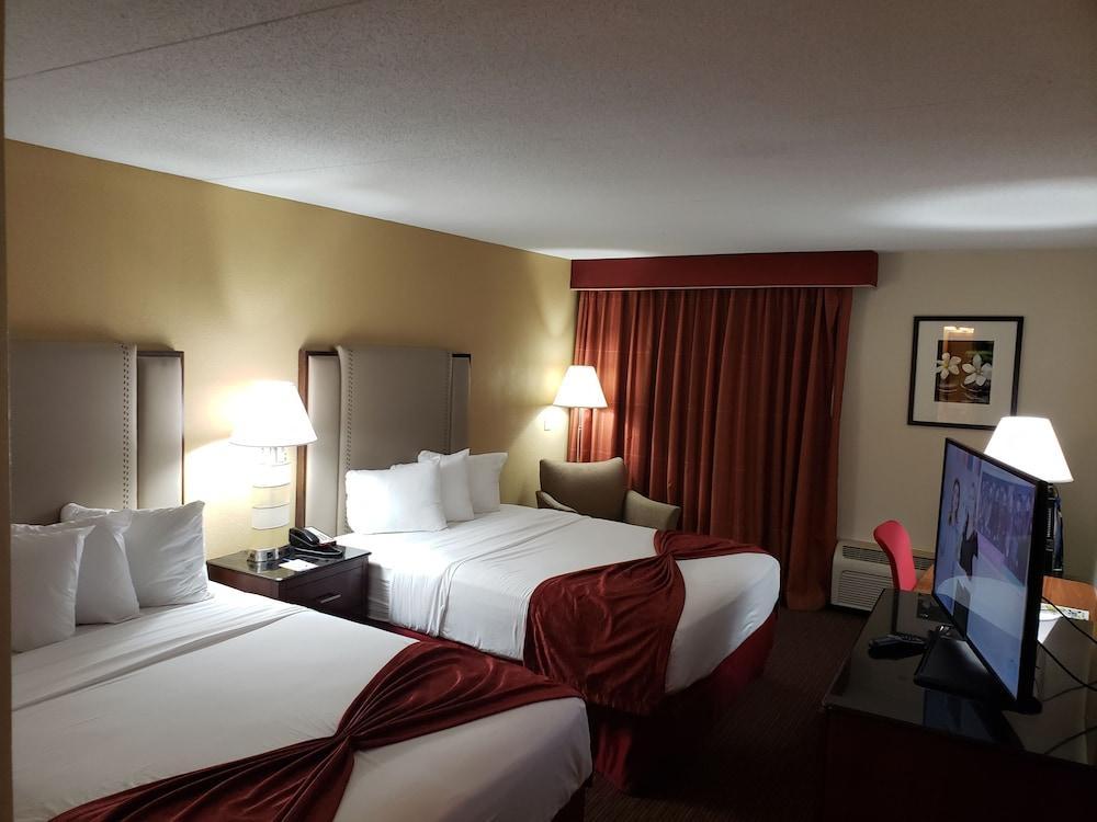 Baymont By Wyndham Southfield/Detroit Hotell Exteriör bild